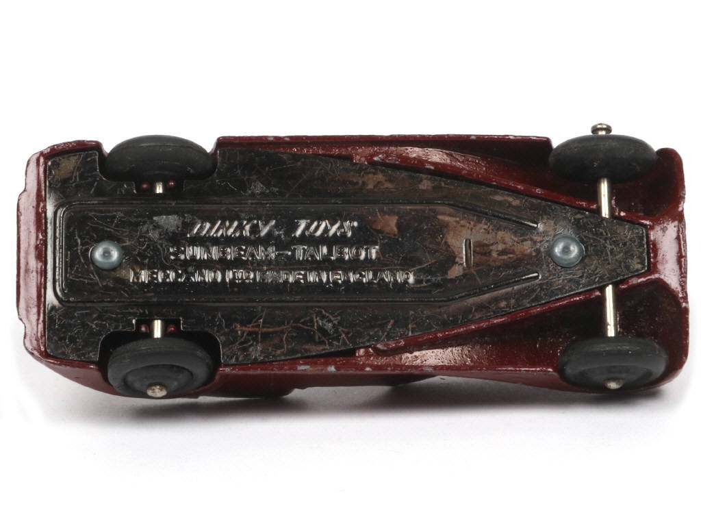 Lot 389 - DINKY TOYS (GB) (1)