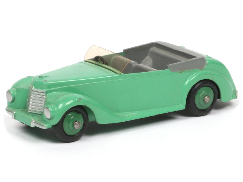 Lot 390 - DINKY TOYS (GB) (1)