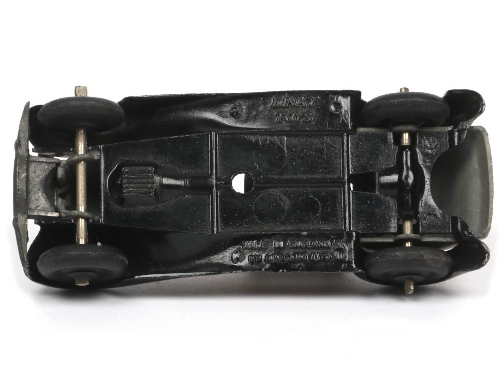 Lot 359 - DINKY TOYS (GB) (1)