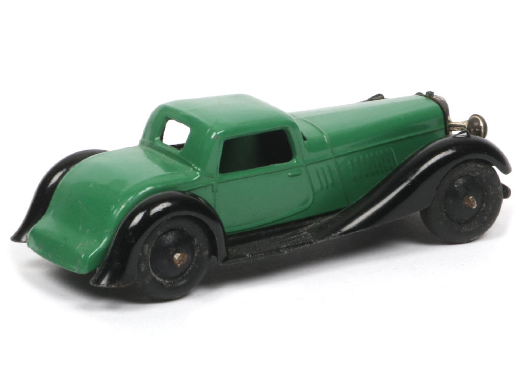 Lot 358 - DINKY TOYS (GB) (1)