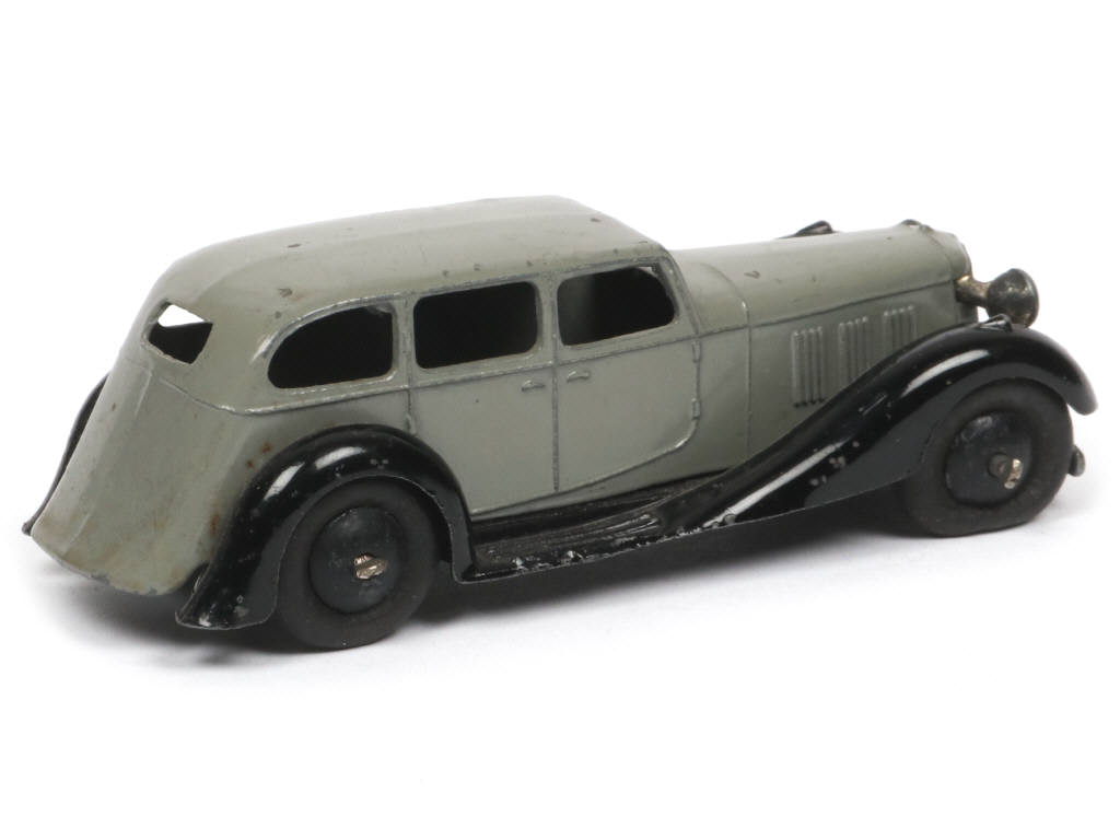 Lot 354 - DINKY TOYS (GB) (1)