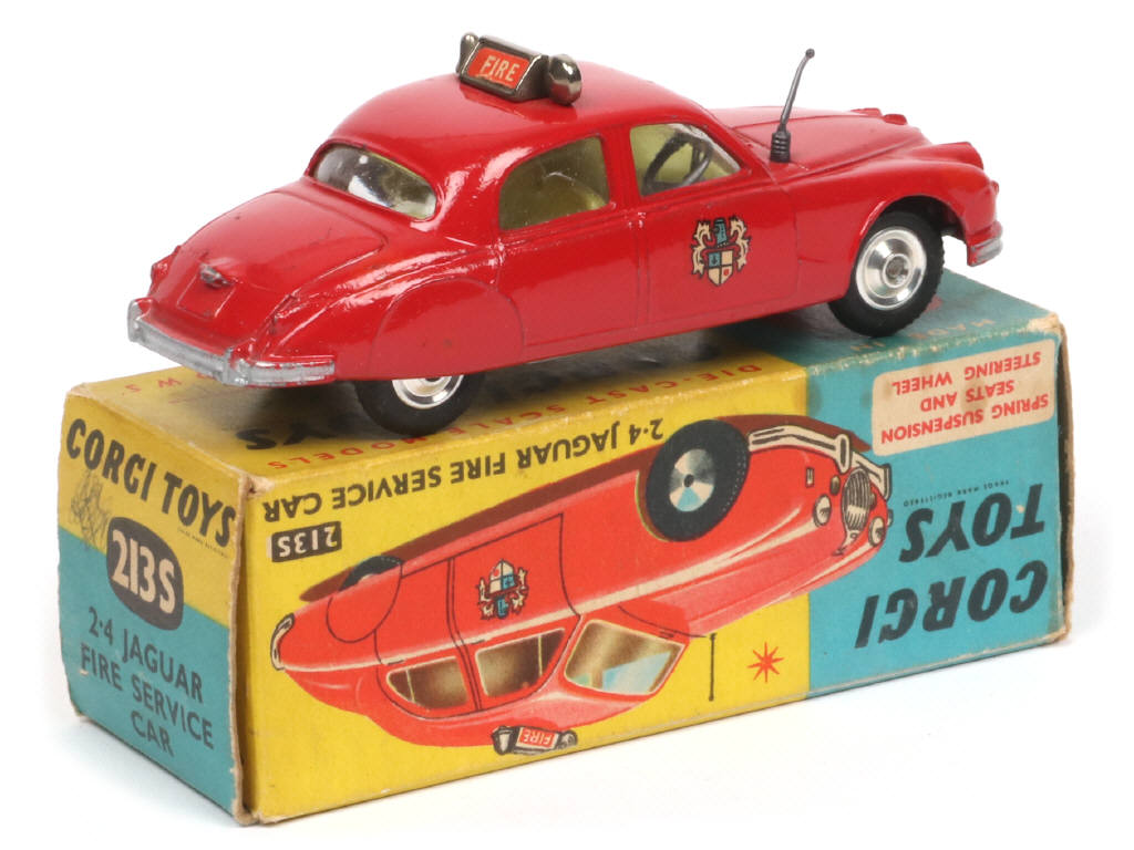 Lot 240 - CORGI TOYS (GB) (1)