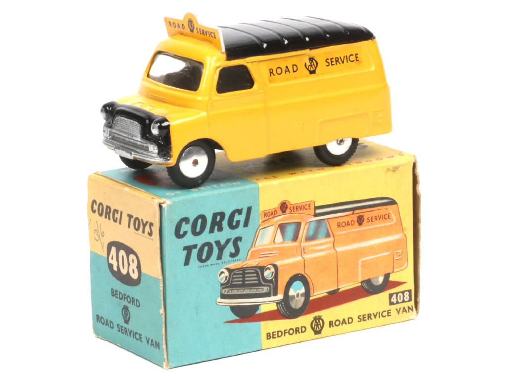 Lot 242 - CORGI TOYS (GB) (1)