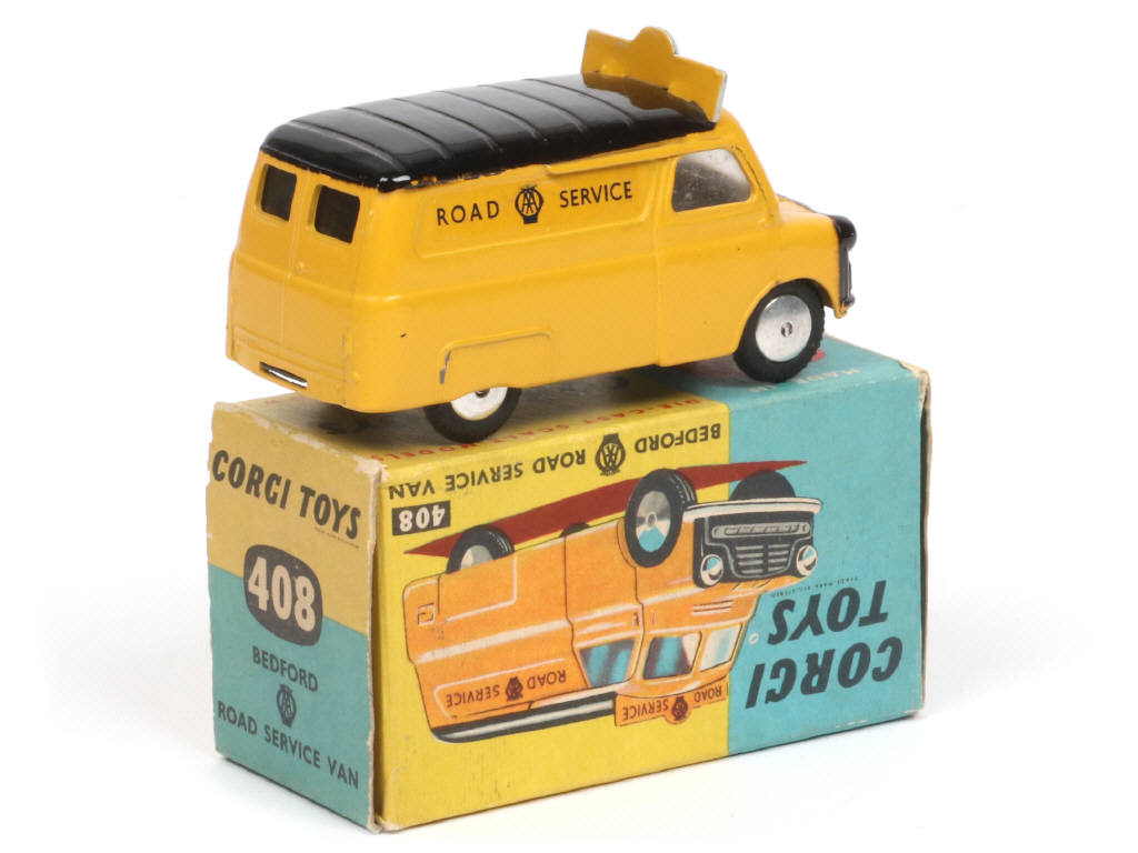 Lot 242 - CORGI TOYS (GB) (1)