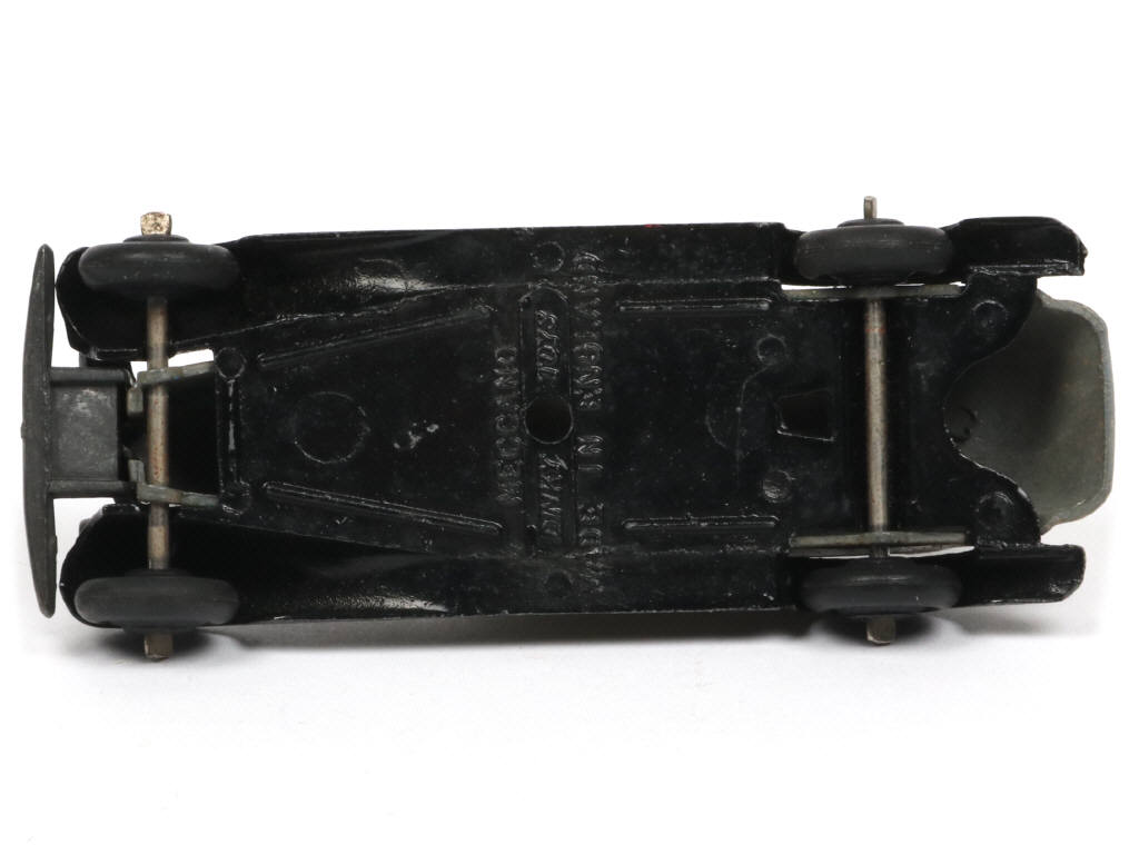 Lot 330 - DINKY TOYS (GB) (1)