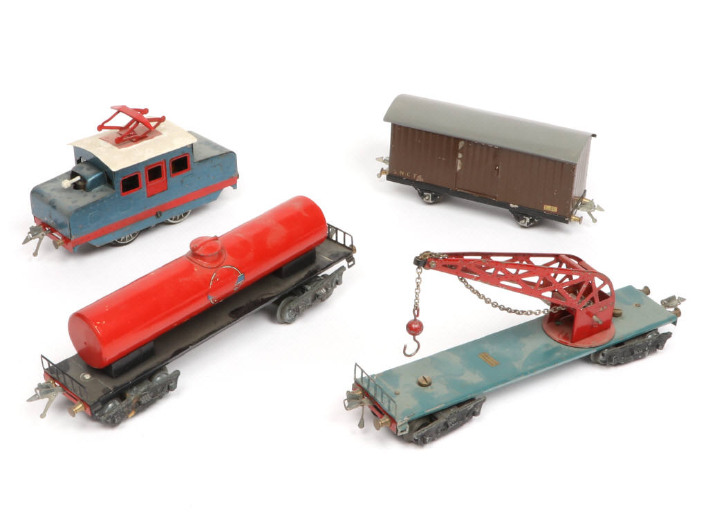 Lot 133 - L.R. 'O' (FRANCE) (4)