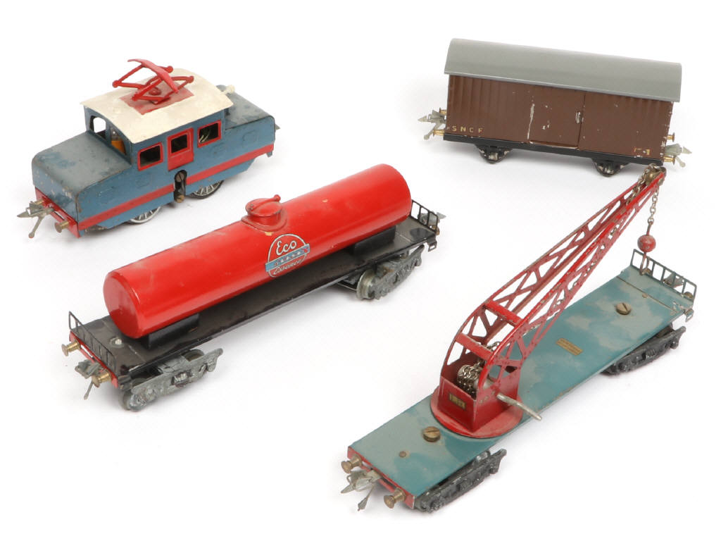 Lot 133 - L.R. 'O' (FRANCE) (4)