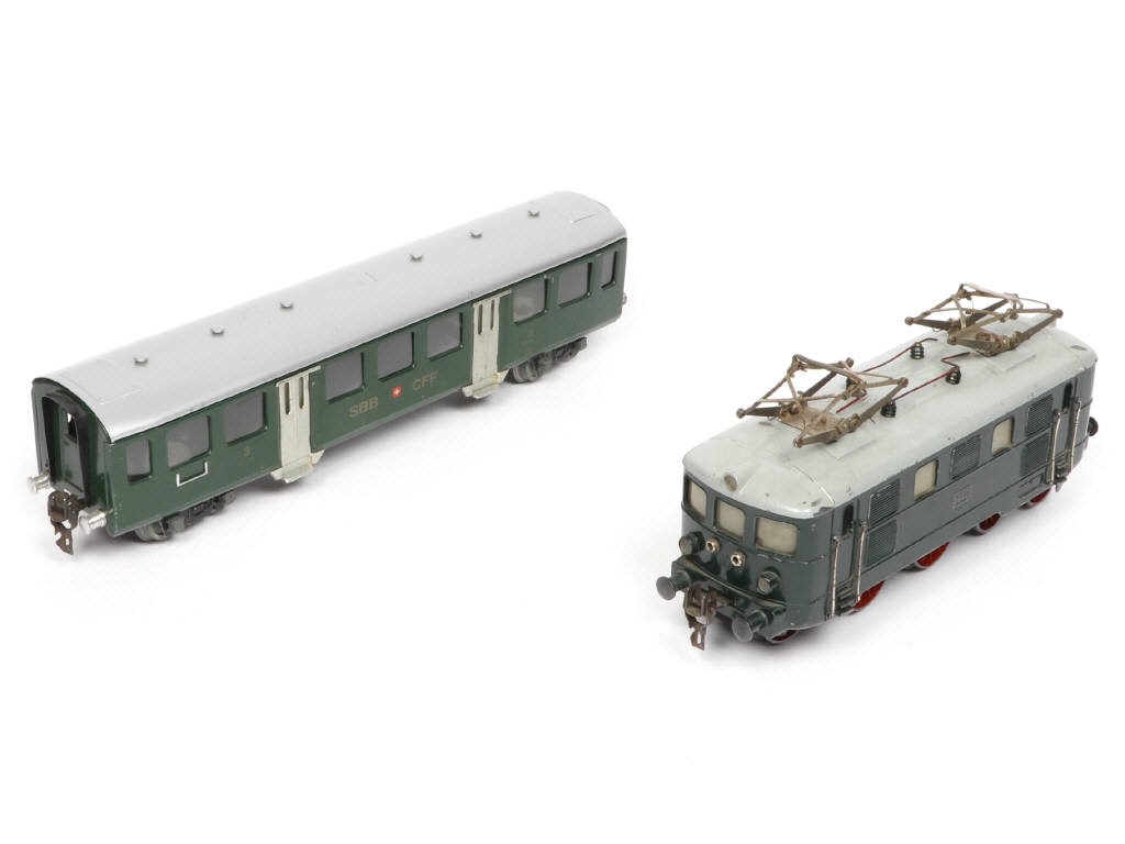 Lot 111 - HAG (SUISSE) (2)