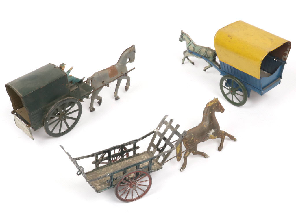 Lot 311 - DIVERS (3)