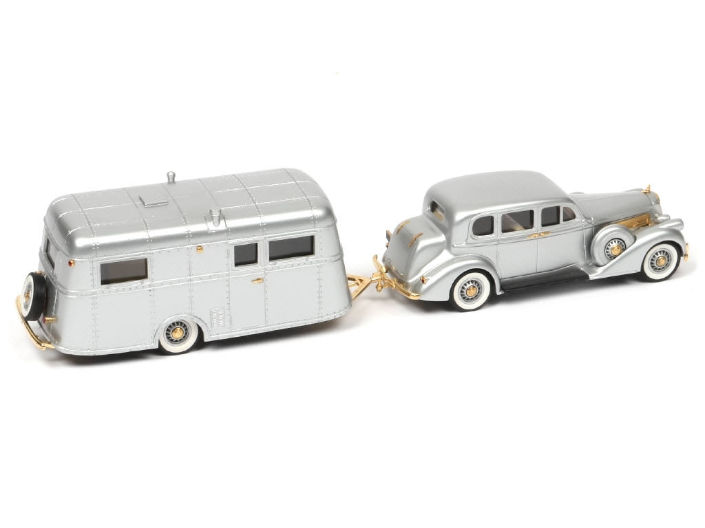 Lot 111 - BROOKLIN MODELS (GB) (1)