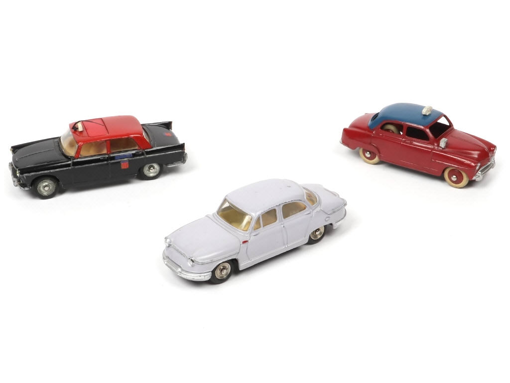 Lot 223 - DINKY TOYS (FRANCE) (3)