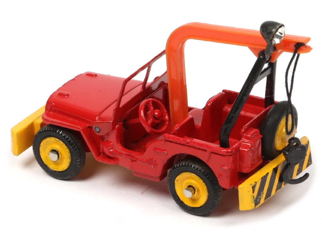 Lot 225 - DINKY TOYS (FRANCE) (4)