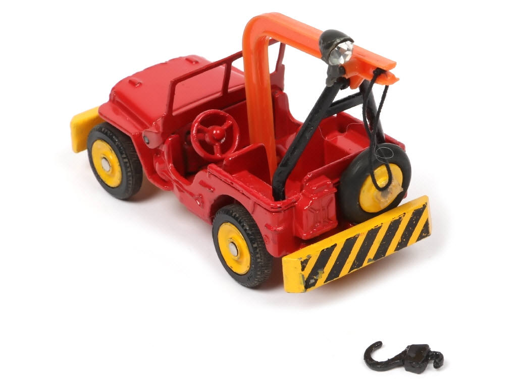 Lot 225 - DINKY TOYS (FRANCE) (4)