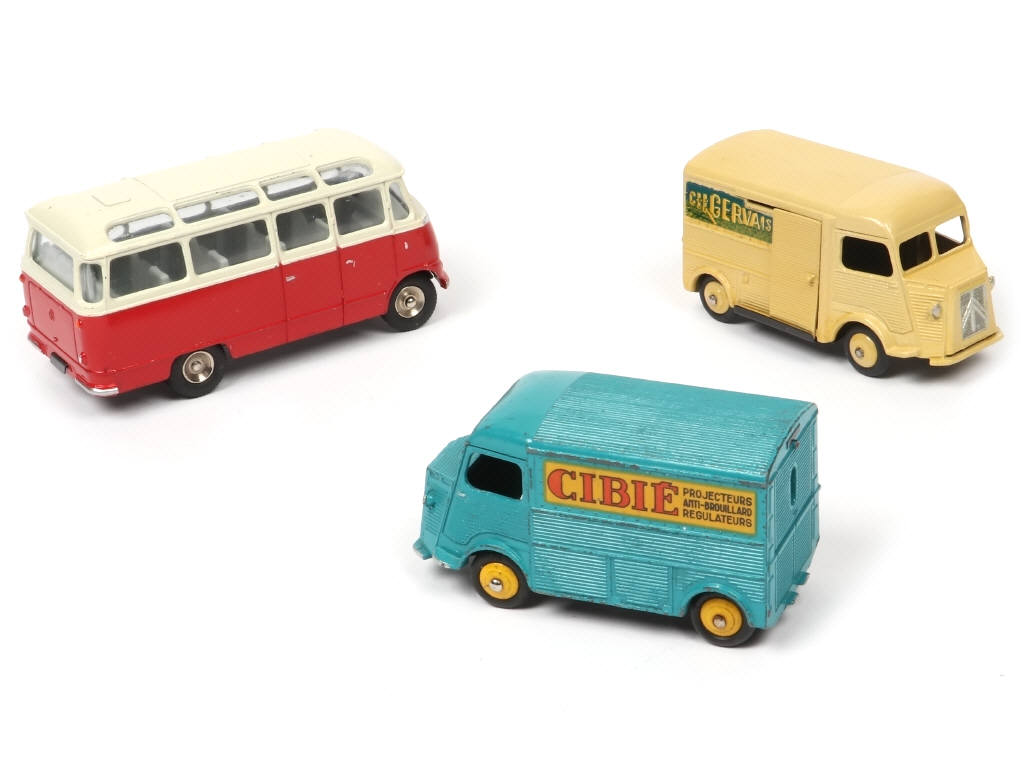 Lot 232 - DINKY TOYS (FRANCE) (3)