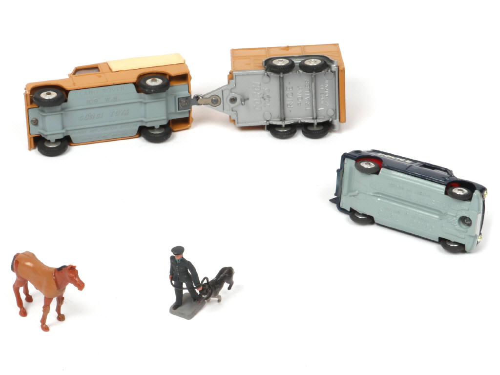 Lot 256 - CORGI TOYS (GB) (6)