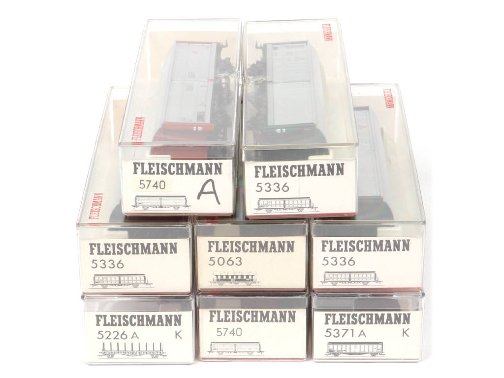 Lot 60 - FLEISCHMANN 'HO' (ALLEMAGNE) (8)