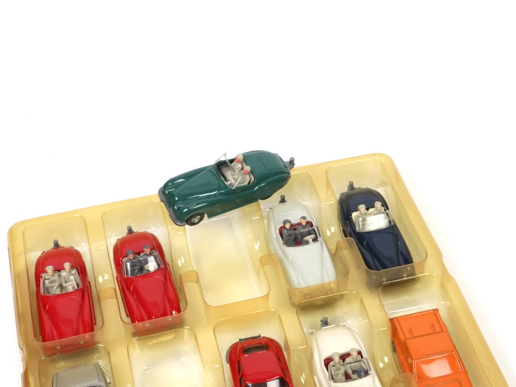 Lot 178 - DIVERS (HO) (47)