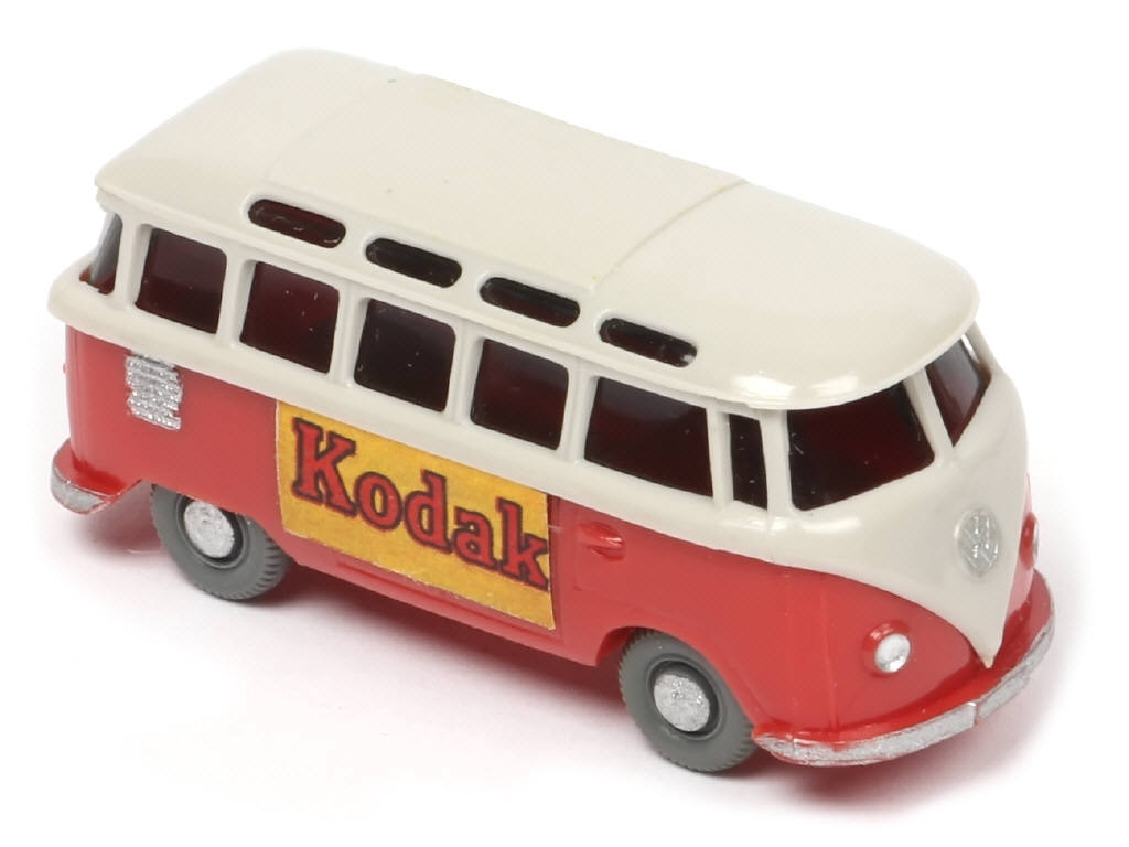 Lot 174 - DIVERS (HO) (37)