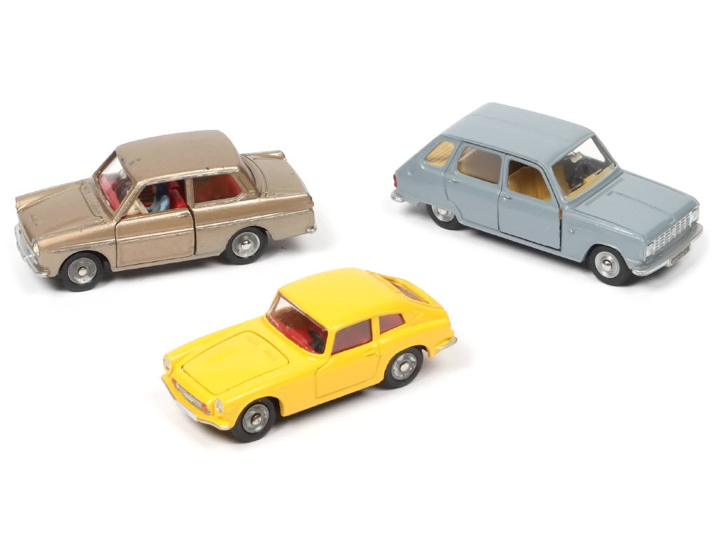 Lot 239 - DINKY TOYS (FRANCE) (3)