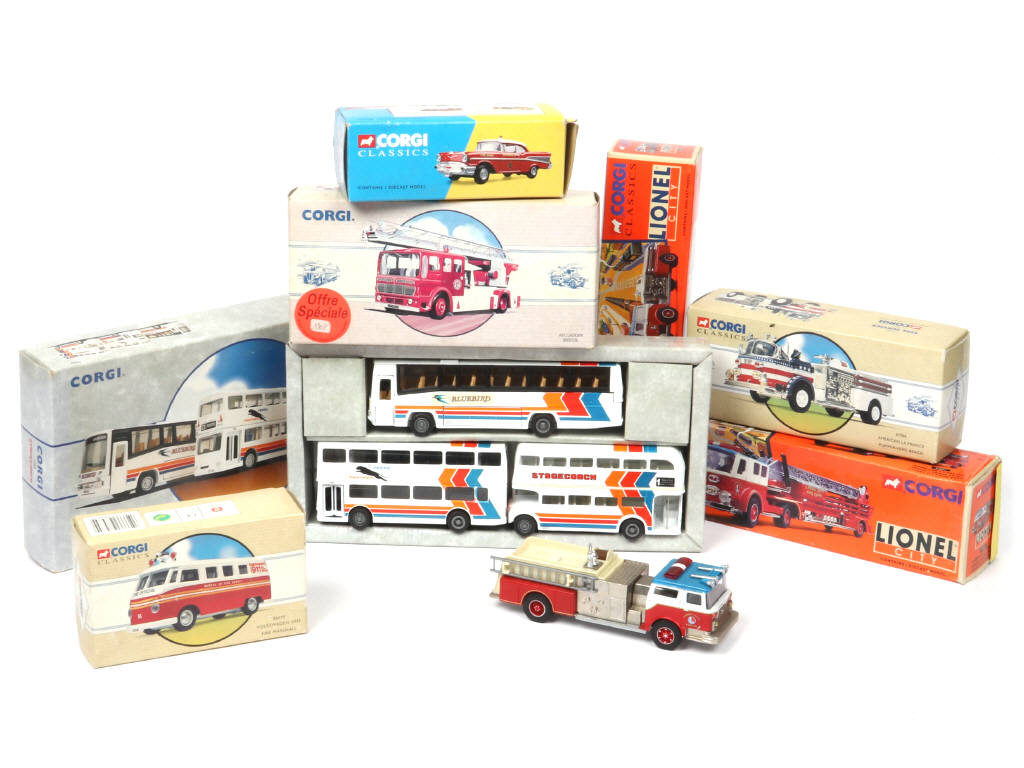 Lot 220 - CORGI TOYS (GB) (9)