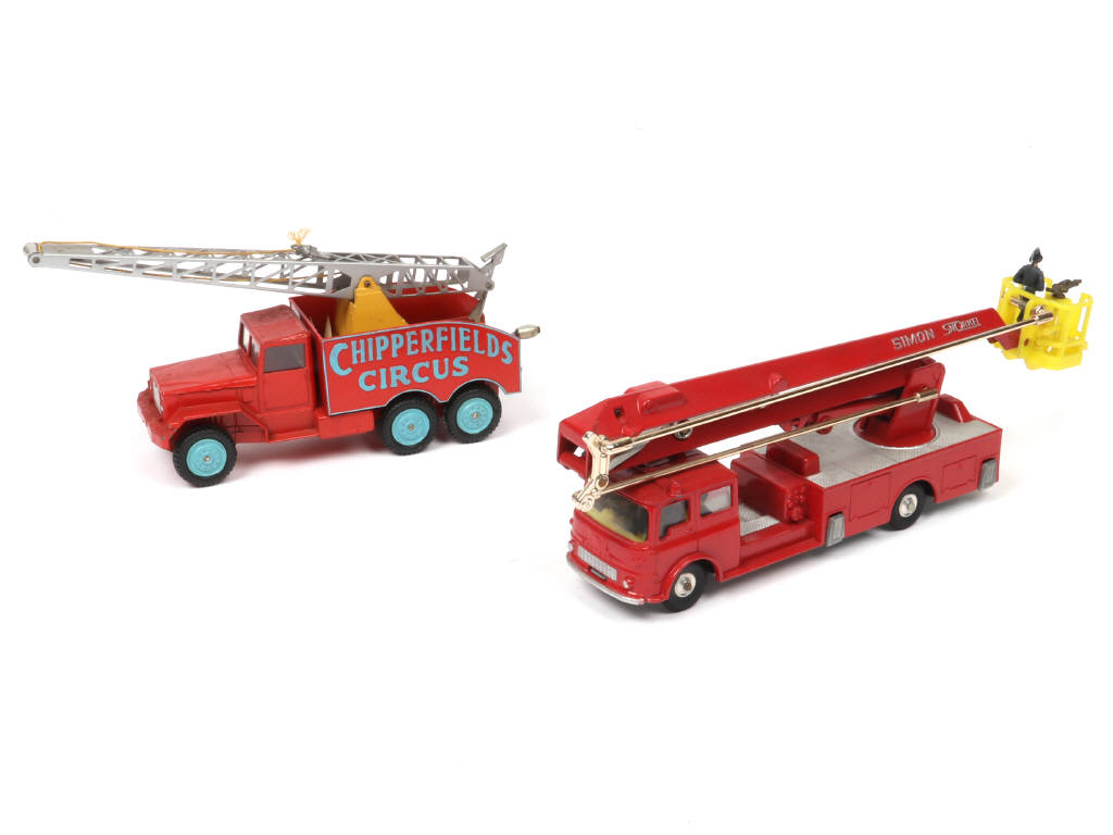 Lot 218 - CORGI TOYS (GB) (2)