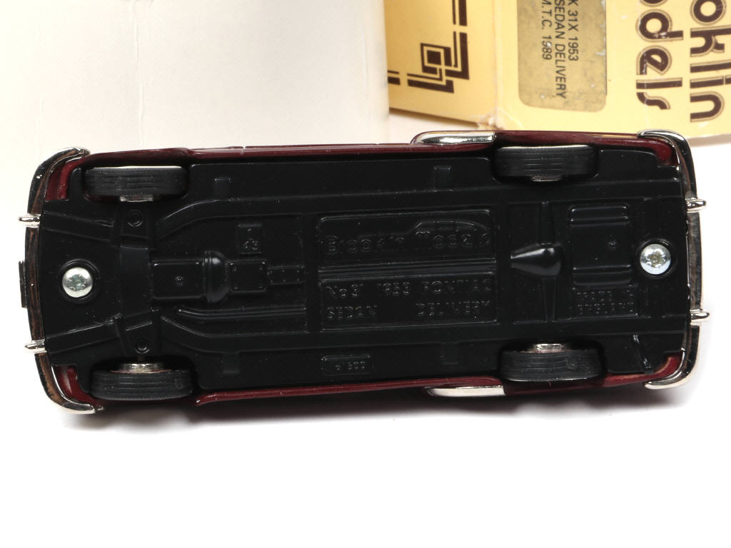Lot 145 - BROOKLIN MODELS (GB) (1)
