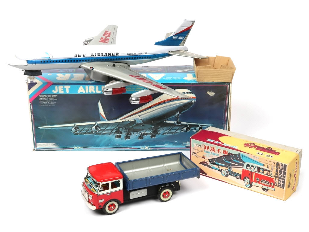 Lot 34 - DIVERS (CHINE) (2)