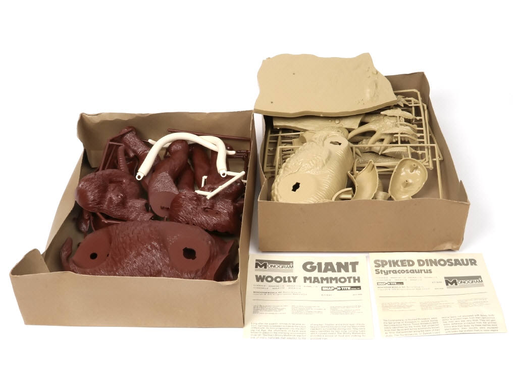 Lot 38 - MONOGRAM (USA) (2)