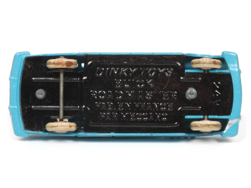 Lot 257 - DINKY TOYS (FRANCE) (1)