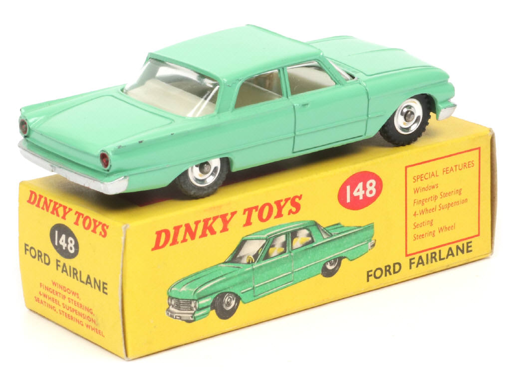 Lot 224 - DINKY TOYS (GB) (1)