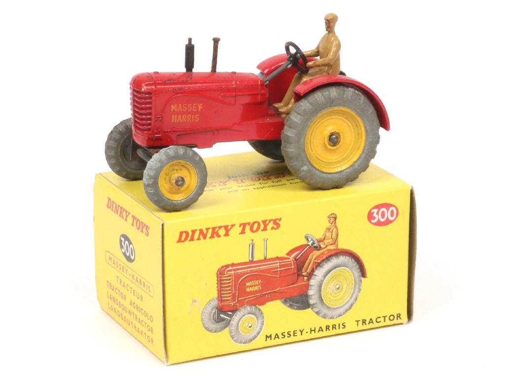 Lot 233 - DINKY TOYS (GB) (1)