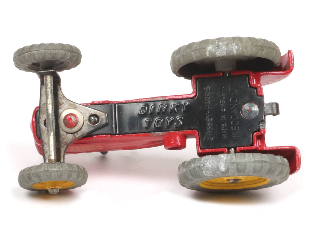 Lot 233 - DINKY TOYS (GB) (1)