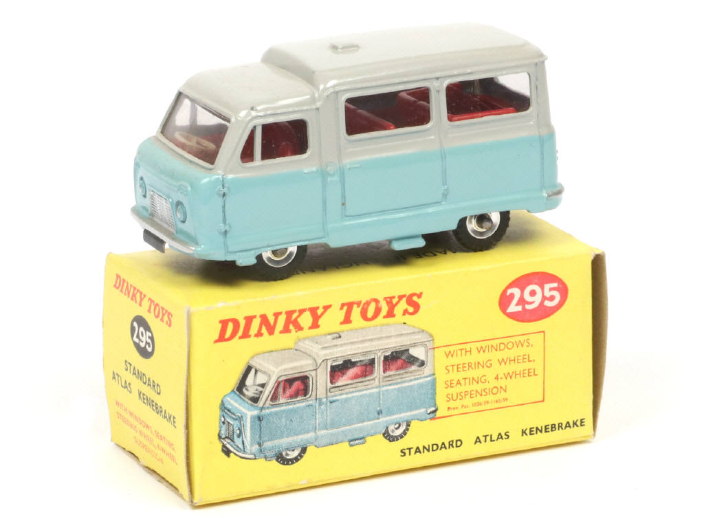 Lot 232 - DINKY TOYS (GB) (1)