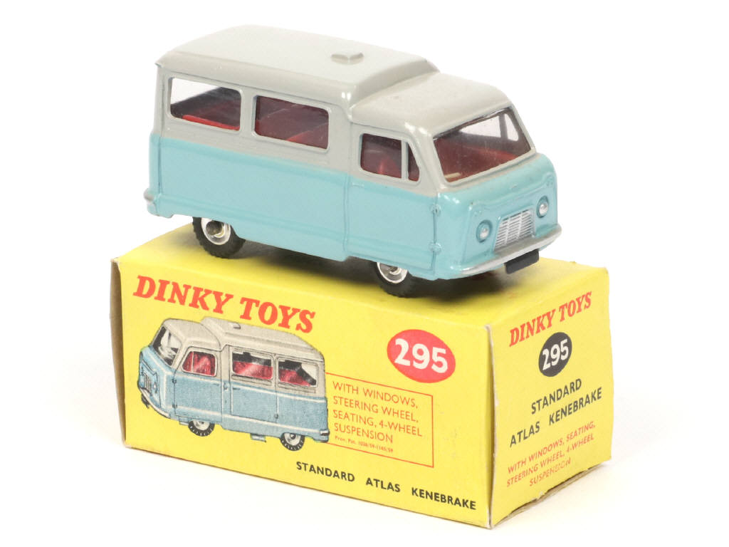 Lot 232 - DINKY TOYS (GB) (1)