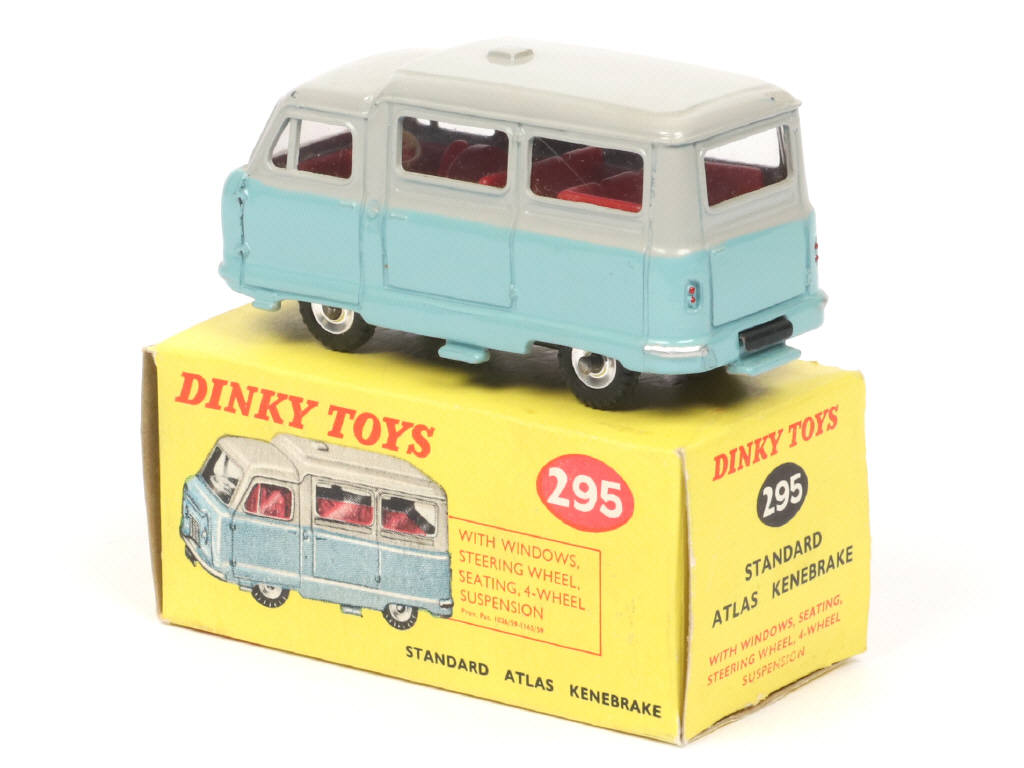 Lot 232 - DINKY TOYS (GB) (1)