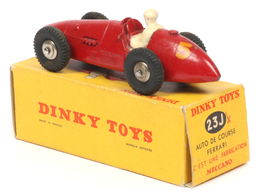 Lot 251 - DINKY TOYS (FRANCE) (1)