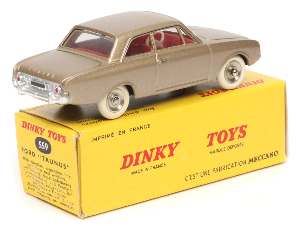 Lot 278 - DINKY TOYS (FRANCE) (1)