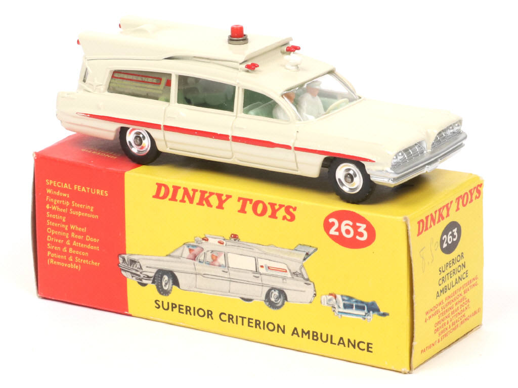 Lot 231 - DINKY TOYS (GB) (1)