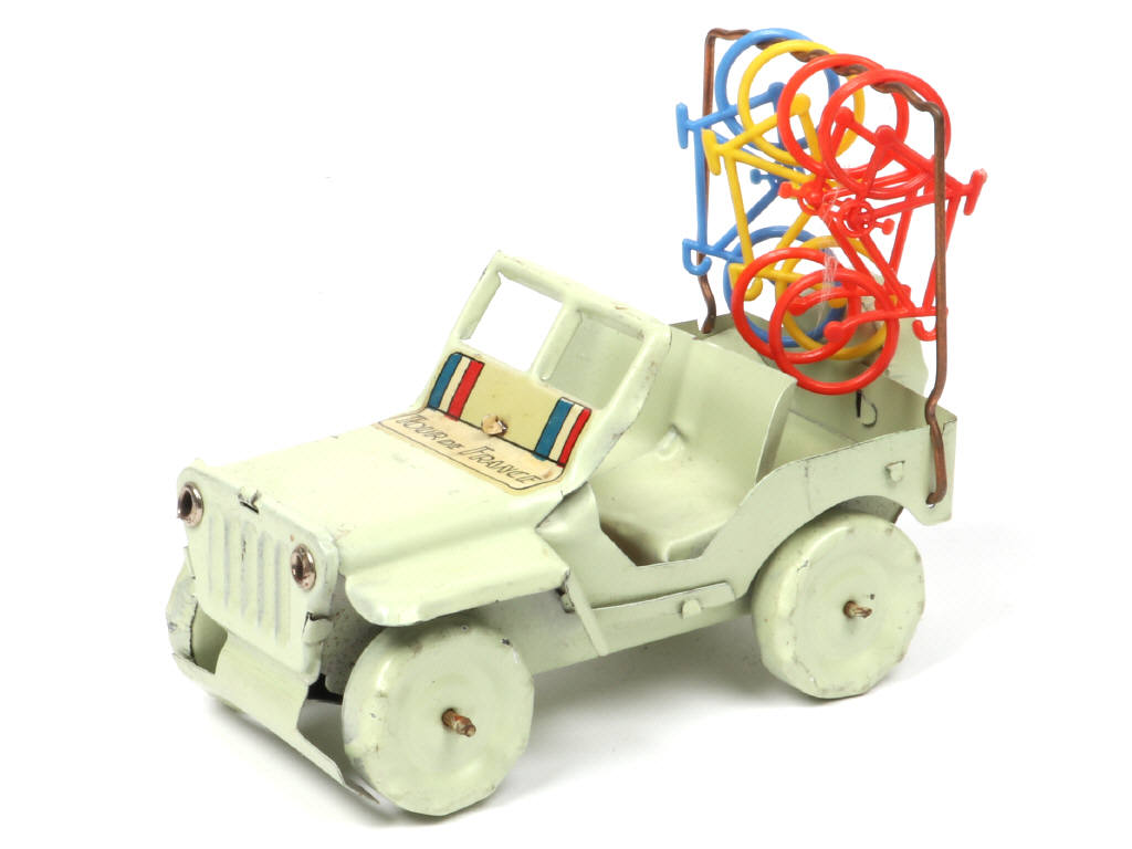 Lot 83 - JOYAX (FRANCE) (1)