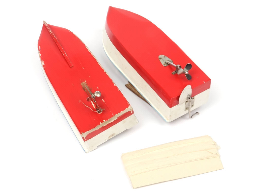 Lot 140 - DIVERS (JAPON) (3)