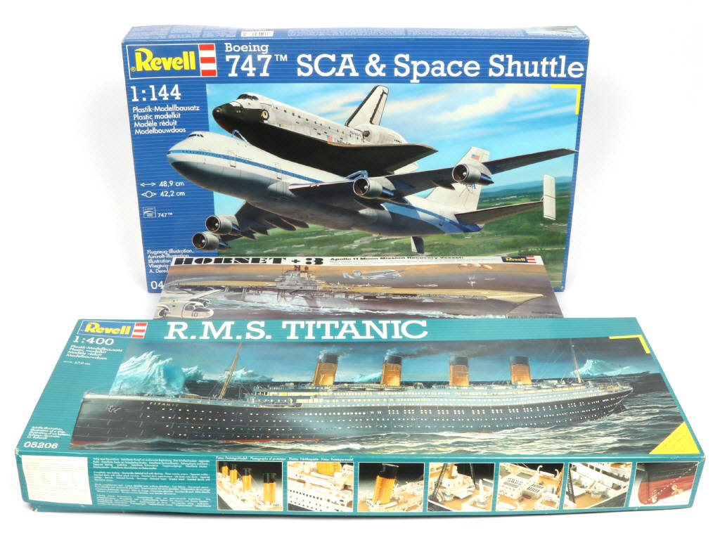 Lot 29 - REVELL (USA) (3)