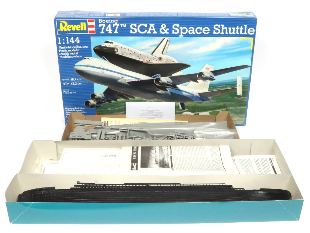 Lot 29 - REVELL (USA) (3)