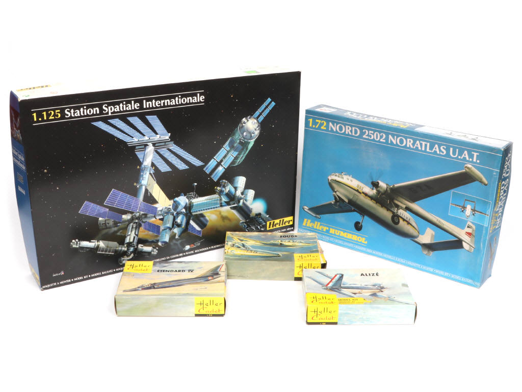 Lot 19 - HELLER (FRANCE) (5)