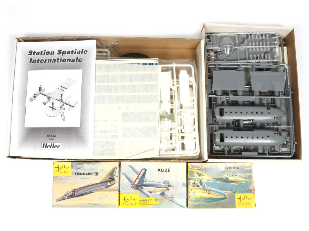 Lot 19 - HELLER (FRANCE) (5)