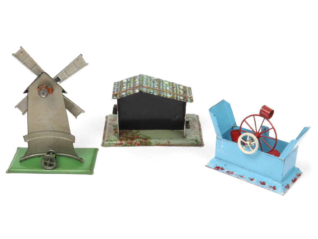 Lot 160 - DIVERS (3)