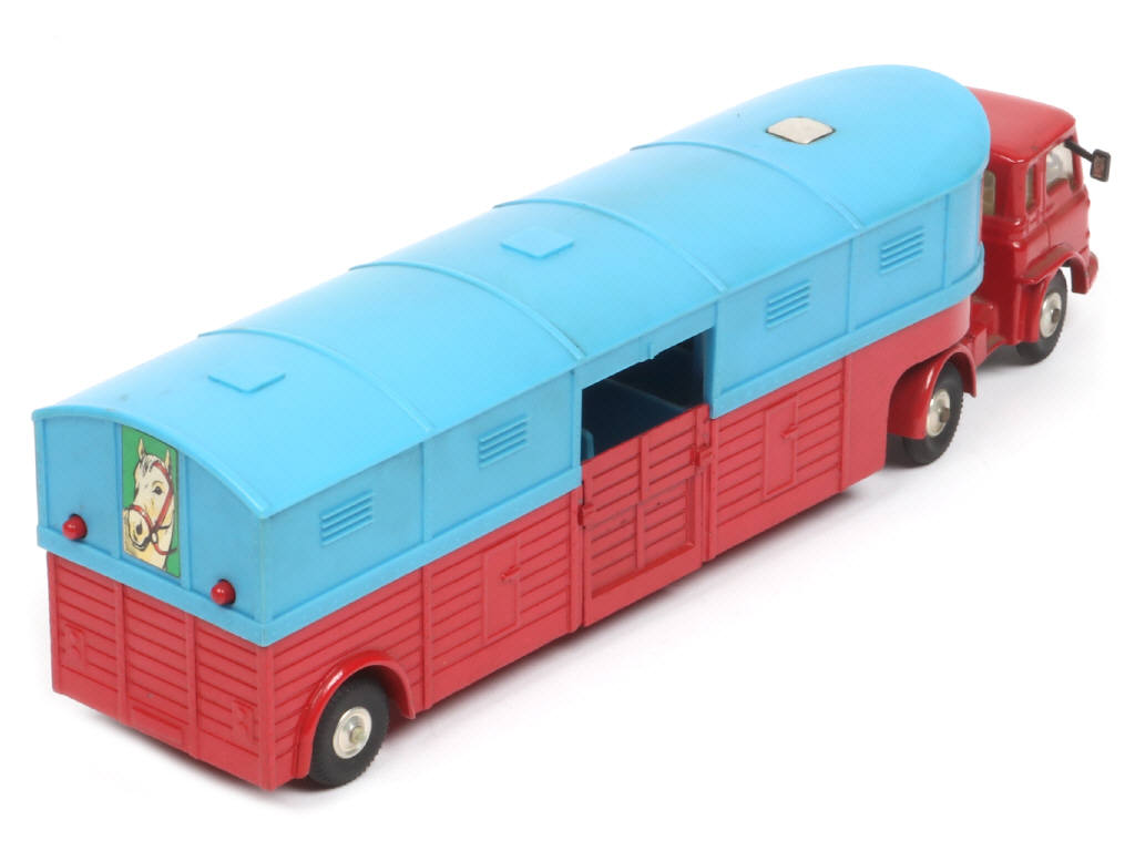 Lot 214 - CORGI TOYS (GB) (1)