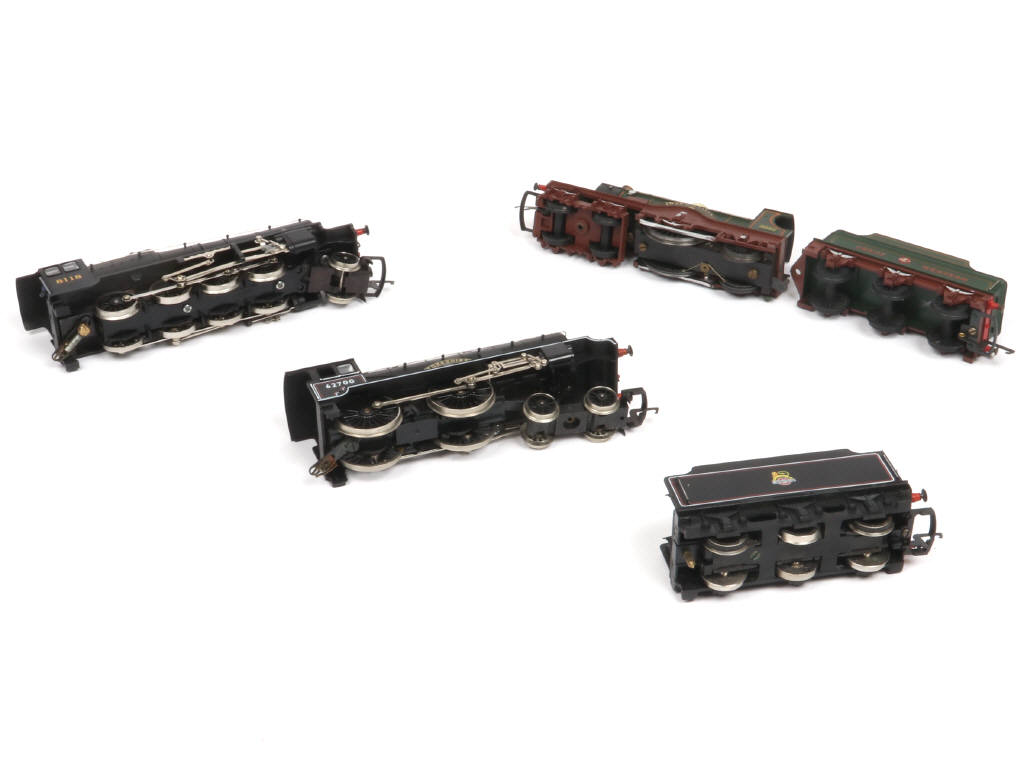 Lot 55 - DIVERS GB (HO) (5)