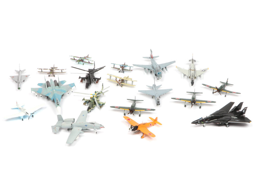 Lot 78 - DIVERS (18)