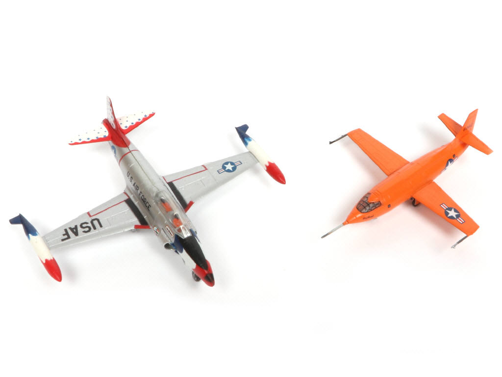 Lot 116 - DIVERS (18)