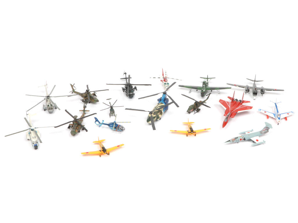 Lot 124 - DIVERS (18)